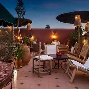 Alojamento de Acomodação e Pequeno-almoço Dar El Arsa Rooftop & Jacuzzi, Marraquexe